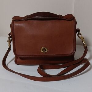 COACH WILLIS Shoulder or Crossbody Bag Brown with Brass